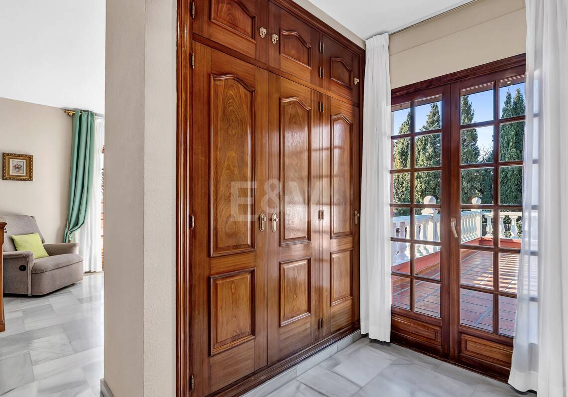 Encantadora villa en Marbella con piscina privada y jardín de frutales