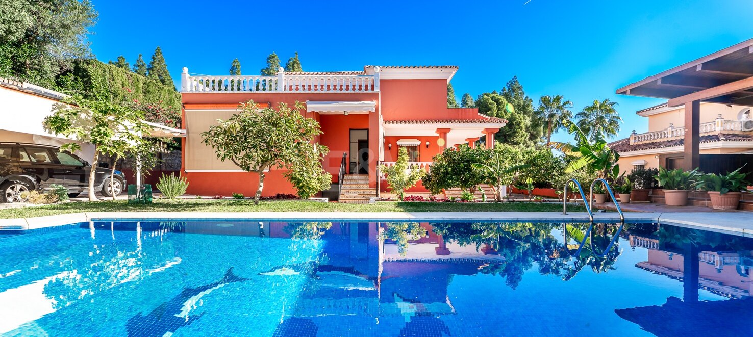 Charmante Villa in Marbella mit privatem Pool und Obstgarten