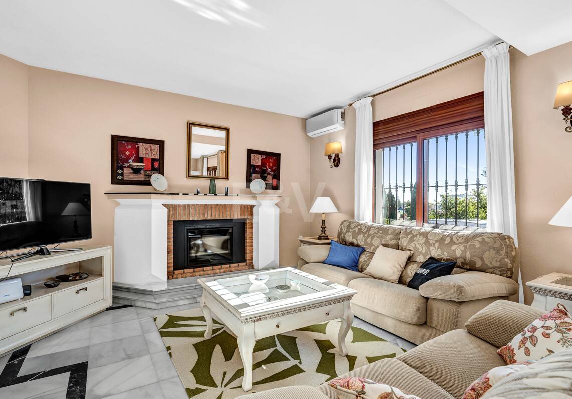 Encantadora villa en Marbella con piscina privada y jardín de frutales