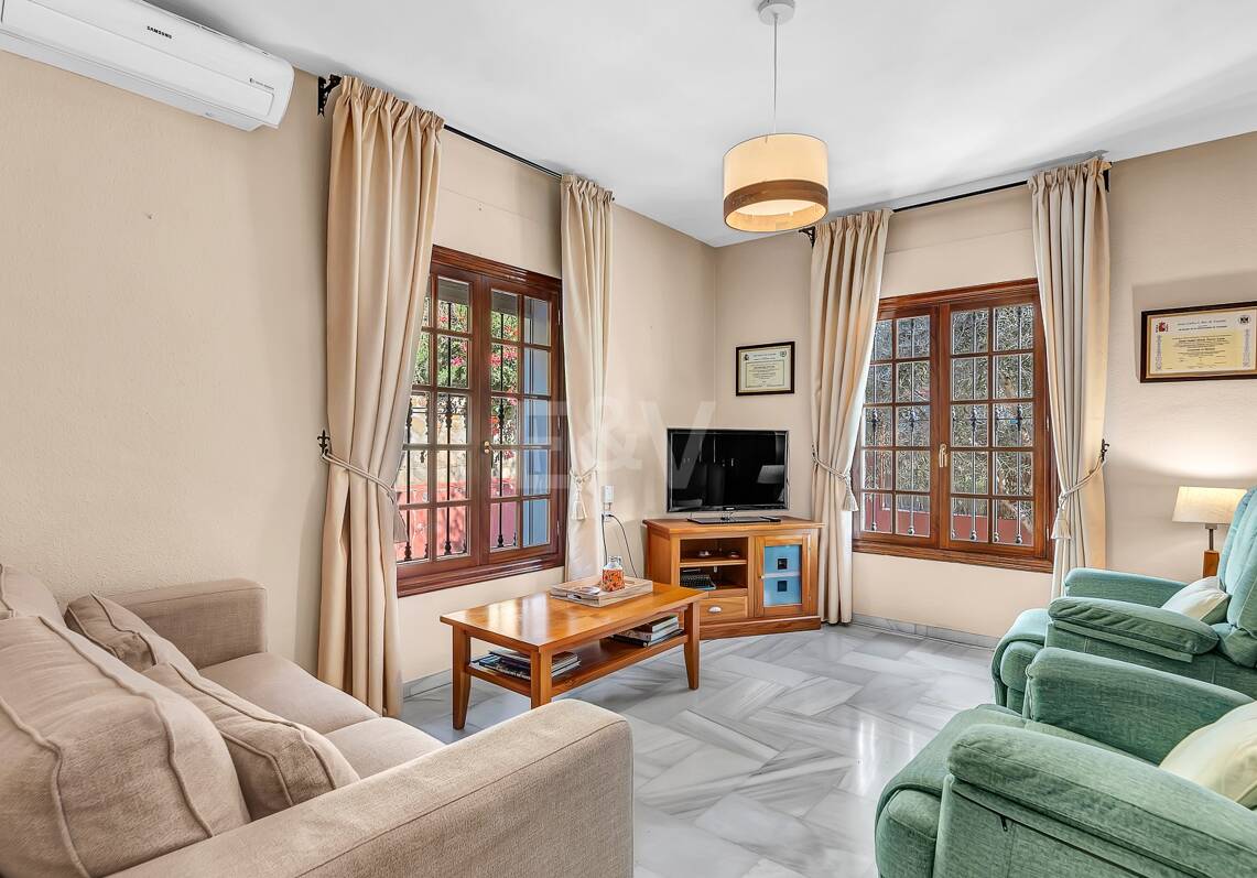 Encantadora villa en Marbella con piscina privada y jardín de frutales