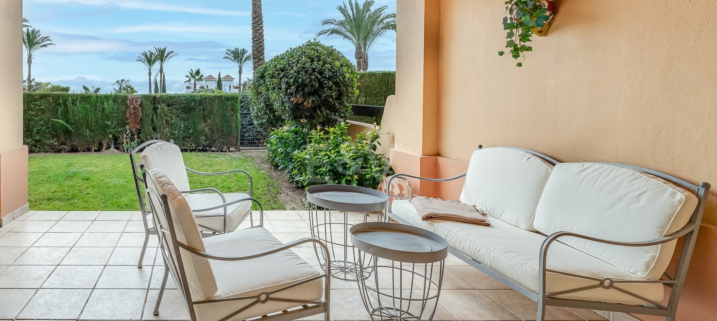 Appartement élégant avec jardin et sécurité à Los Flamingos