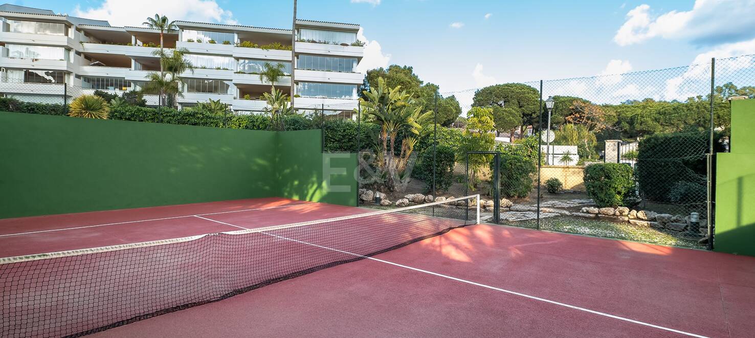 3-Bedroom Apartment for Medium or Long-Term Rent in Hacienda Playa, Elviria – Marbella