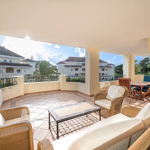 3-Bedroom Apartment for Medium or Long-Term Rent in Hacienda Playa, Elviria – Marbella