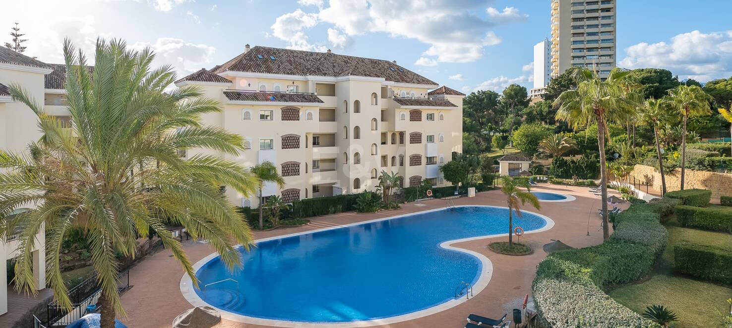 3-Bedroom Apartment for Medium or Long-Term Rent in Hacienda Playa, Elviria – Marbella