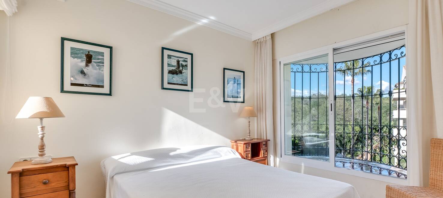 3-Bedroom Apartment for Medium or Long-Term Rent in Hacienda Playa, Elviria – Marbella