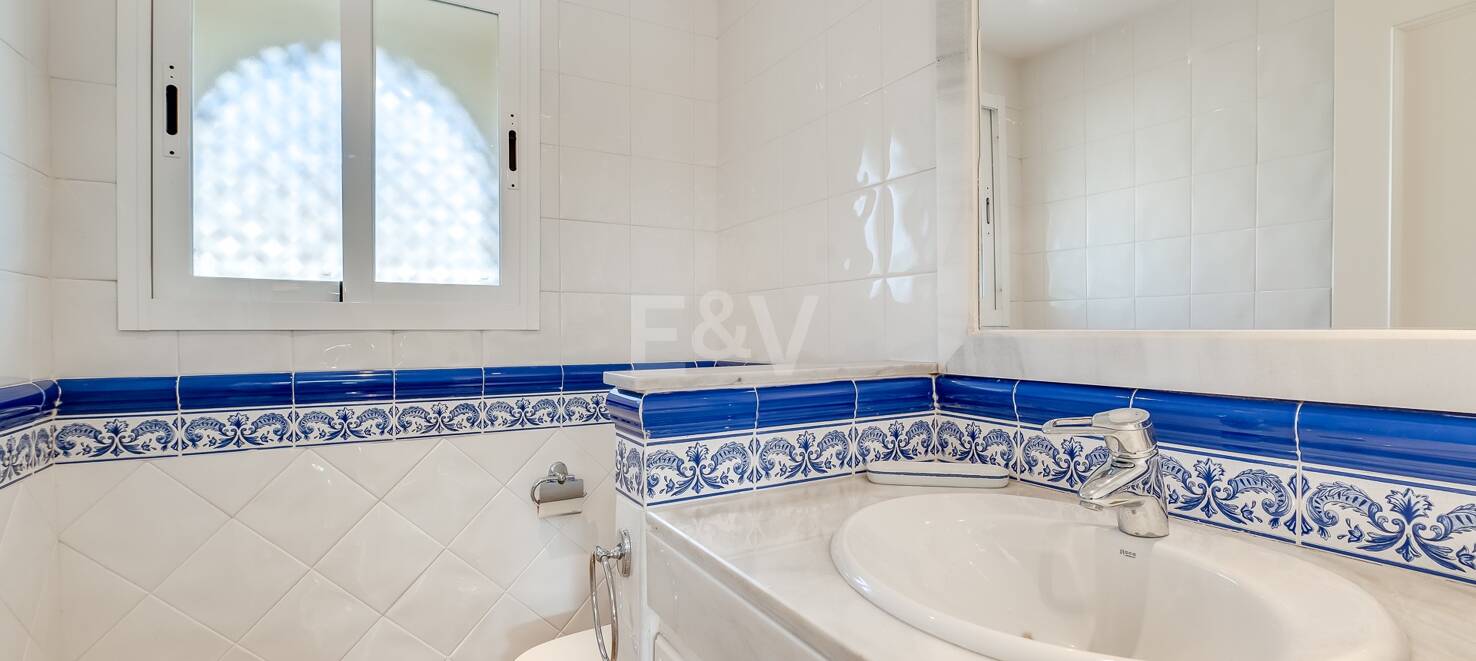 3-Bedroom Apartment for Medium or Long-Term Rent in Hacienda Playa, Elviria – Marbella