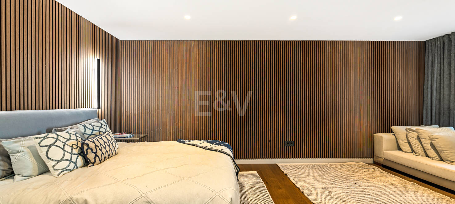 Atemberaubende moderne Villa mit Panoramablick und luxuriöser Ausstattung