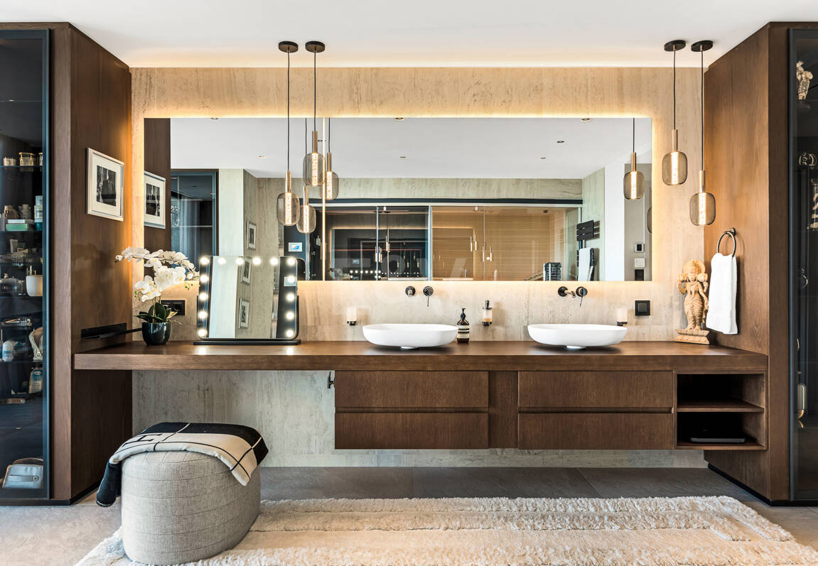 Villa Vista-Stunning Modern Villa with Panoramic Views and Luxury Amenities