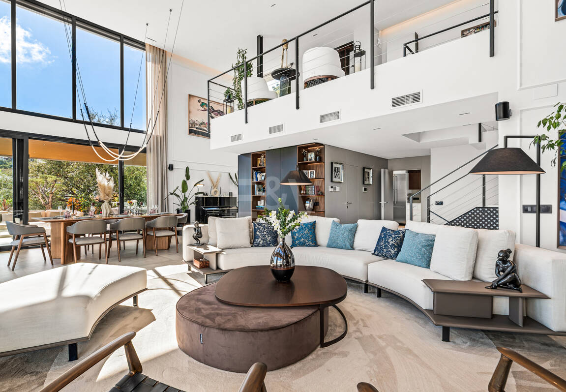 Villa Vista-Stunning Modern Villa with Panoramic Views and Luxury Amenities