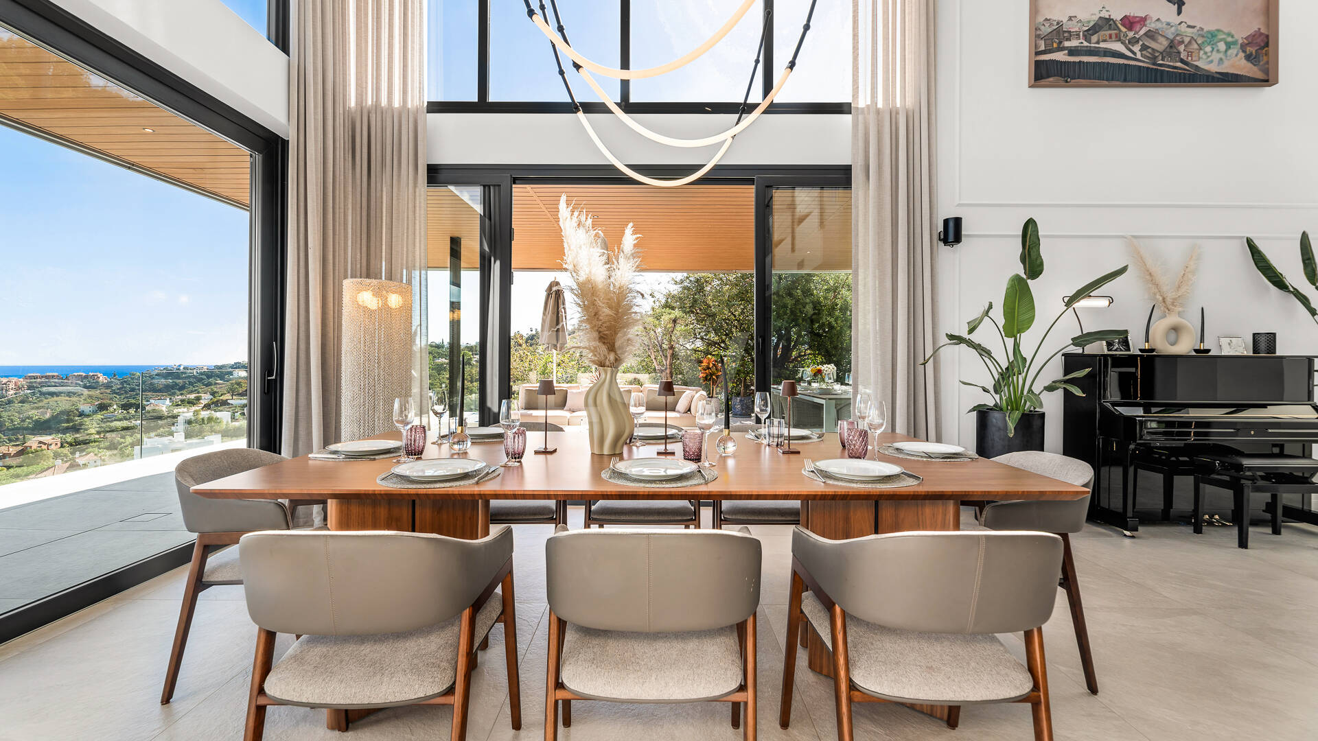 Villa Vista-Stunning Modern Villa with Panoramic Views and Luxury Amenities