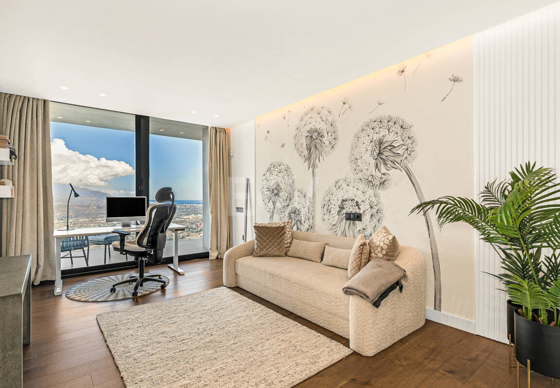 Villa Vista-Stunning Modern Villa with Panoramic Views and Luxury Amenities