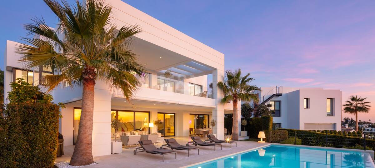 Exceptionell Villa i en gated community nära Los Naranjos Golf