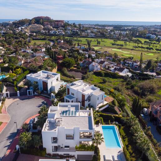 Exceptionell Villa i en gated community nära Los Naranjos Golf