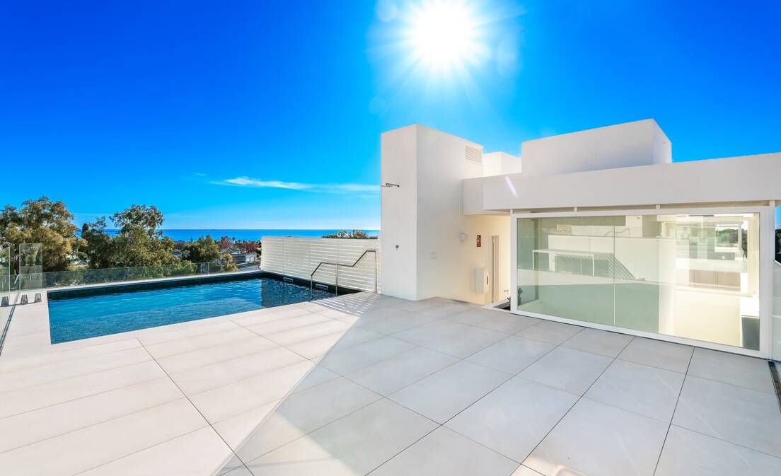 Wyrafinowany penthouse w Benalus z prywatnym basenem na dachu