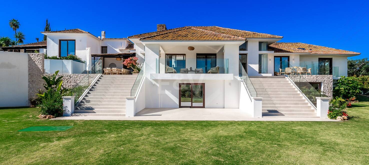 Iconic Luxury Mansion – A Timeless Gem in Guadalmina Alta
