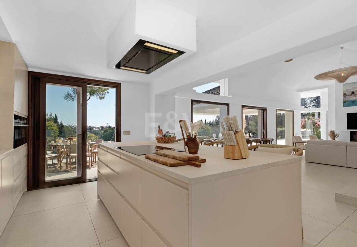 Icónica mansión histórica de Hollywood con servicios recreativos de élite