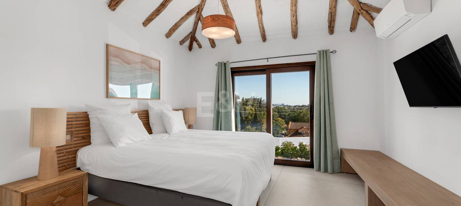 Iconic Luxury Mansion – A Timeless Gem in Guadalmina Alta
