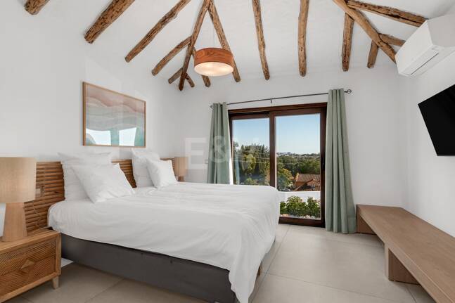 Icónica mansión histórica de Hollywood con servicios recreativos de élite