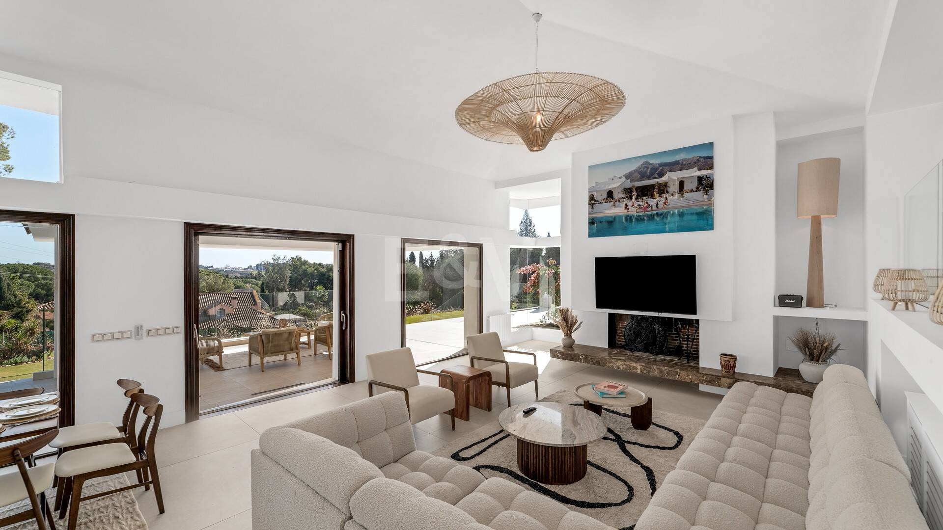 Icónica mansión histórica de Hollywood con servicios recreativos de élite