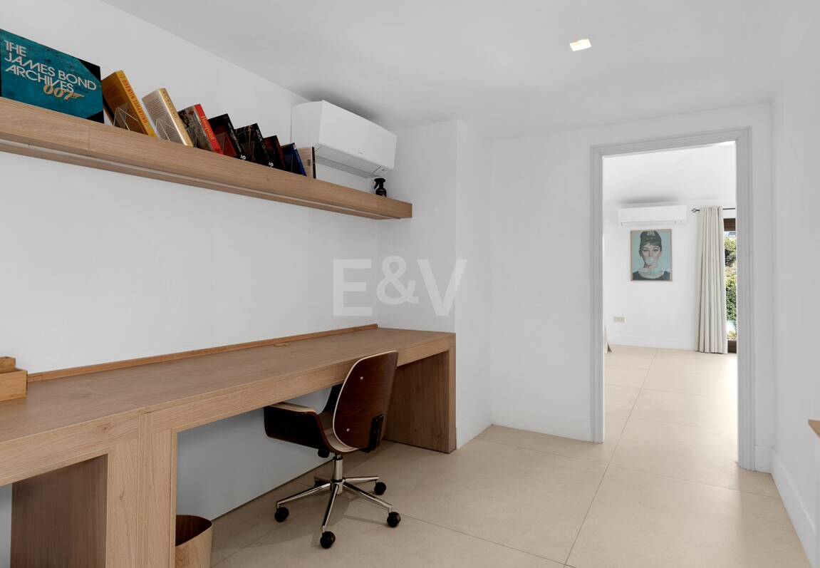 Icónica mansión histórica de Hollywood con servicios recreativos de élite