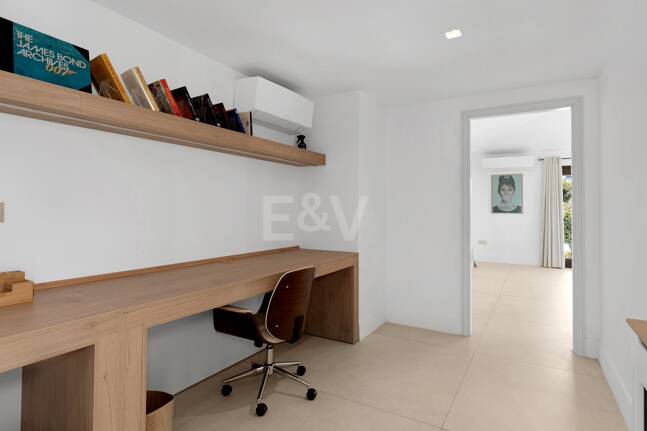 Icónica mansión histórica de Hollywood con servicios recreativos de élite