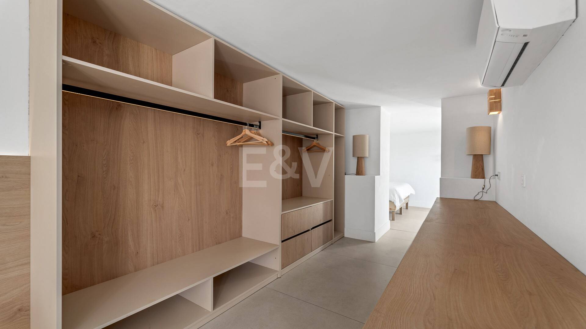 Icónica mansión histórica de Hollywood con servicios recreativos de élite