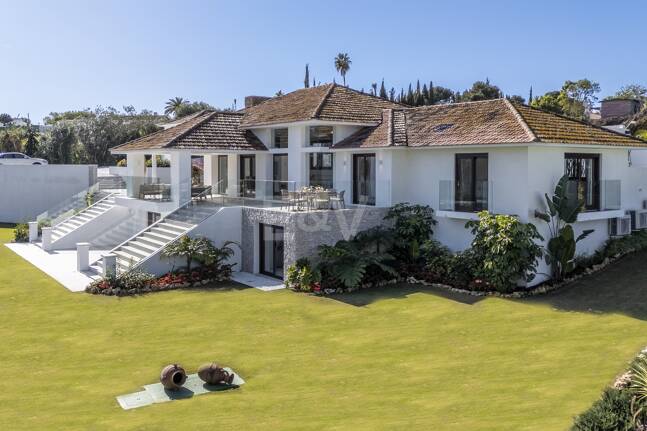 Icónica mansión histórica de Hollywood con servicios recreativos de élite