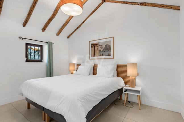 Icónica mansión histórica de Hollywood con servicios recreativos de élite