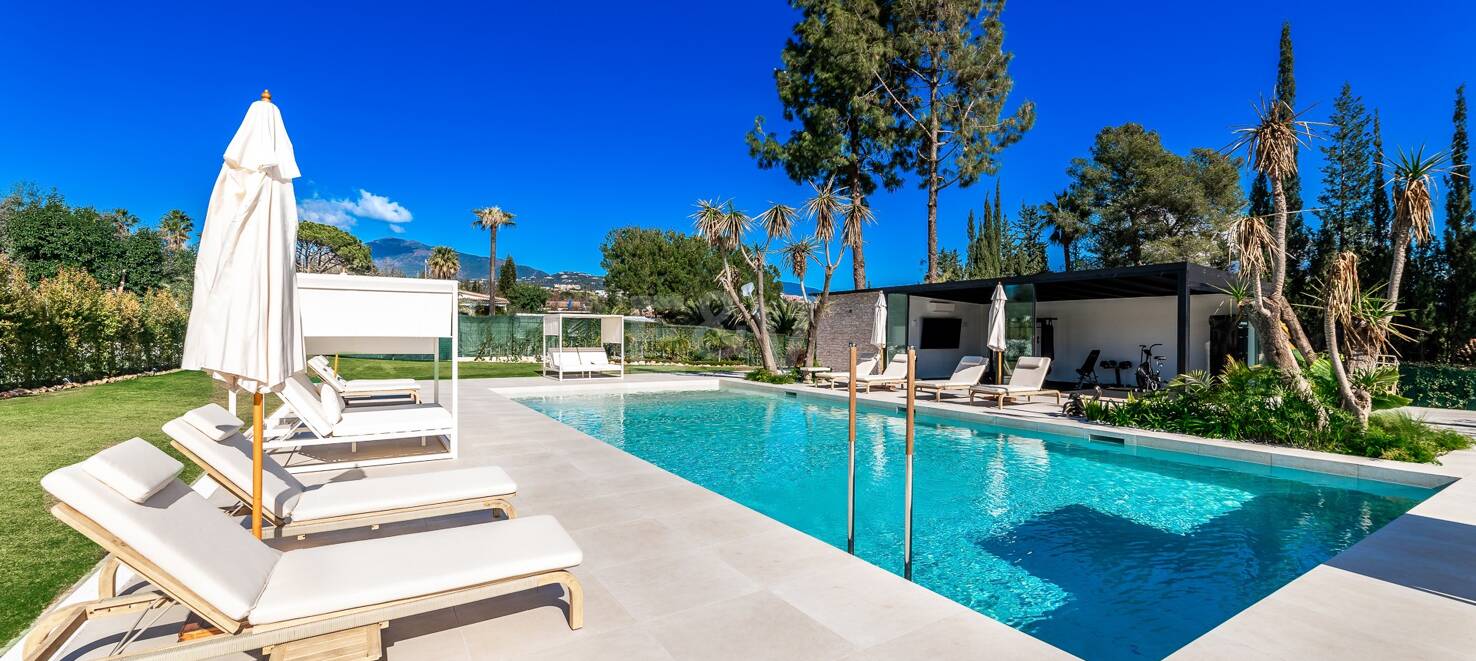 Iconic Luxury Mansion – A Timeless Gem in Guadalmina Alta