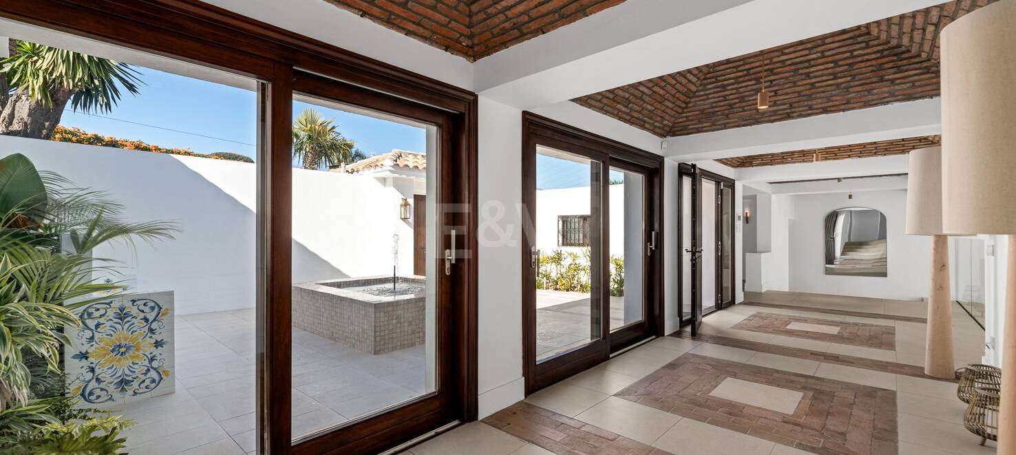Iconic Luxury Mansion – A Timeless Gem in Guadalmina Alta