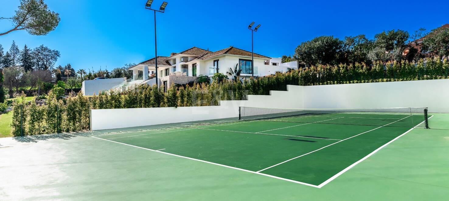 Iconic Luxury Mansion – A Timeless Gem in Guadalmina Alta