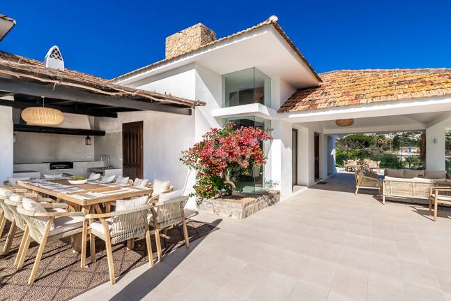 Icónica mansión histórica de Hollywood con servicios recreativos de élite