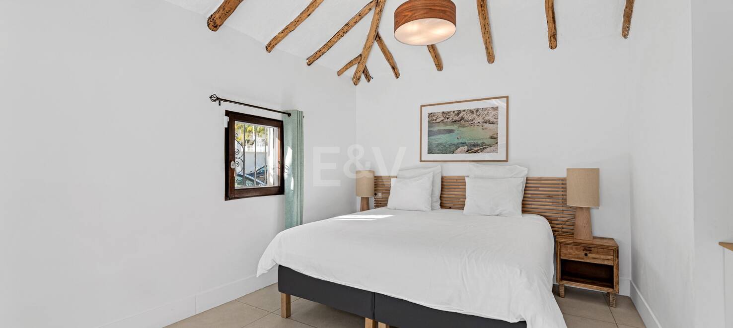 Iconic Luxury Mansion – A Timeless Gem in Guadalmina Alta
