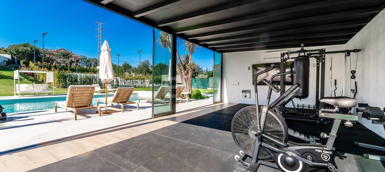 Iconic Luxury Mansion – A Timeless Gem in Guadalmina Alta
