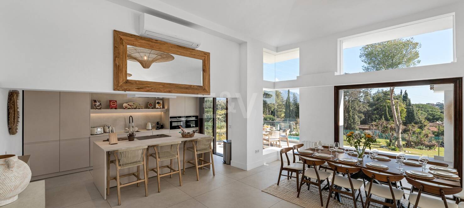 Iconic Luxury Mansion – A Timeless Gem in Guadalmina Alta