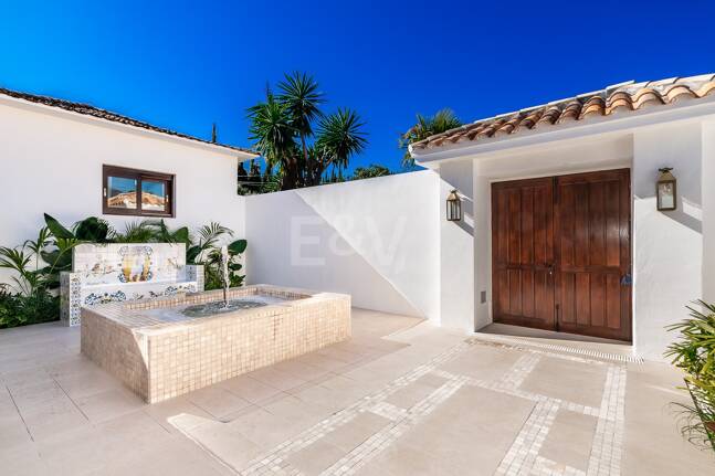 Icónica mansión histórica de Hollywood con servicios recreativos de élite