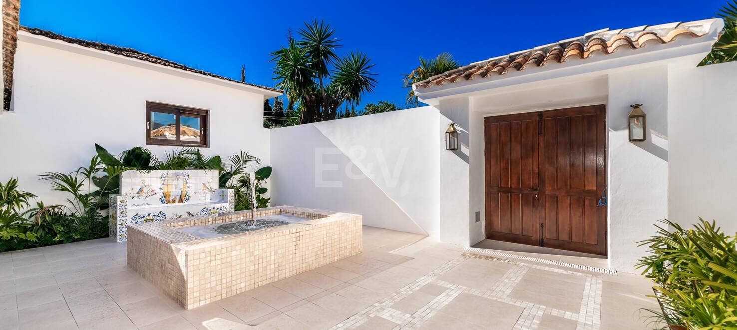 Iconic Luxury Mansion – A Timeless Gem in Guadalmina Alta