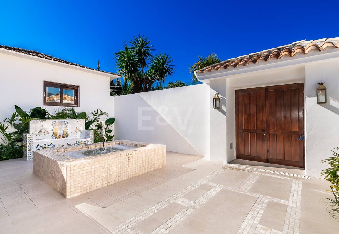 Icónica mansión histórica de Hollywood con servicios recreativos de élite