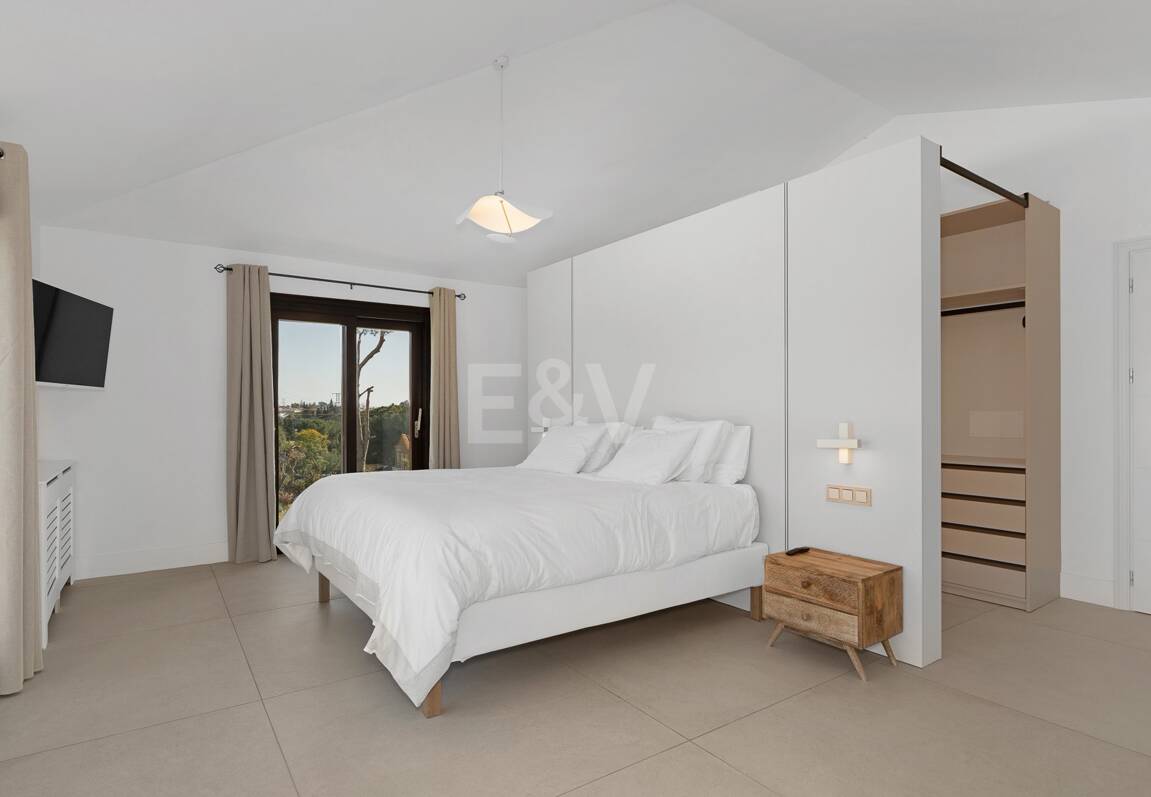 Icónica mansión histórica de Hollywood con servicios recreativos de élite