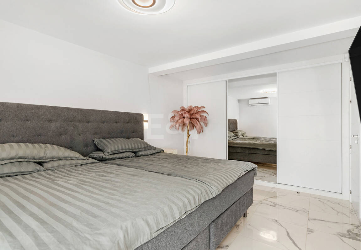 Luxury Modernized Townhouse close to Cabopino