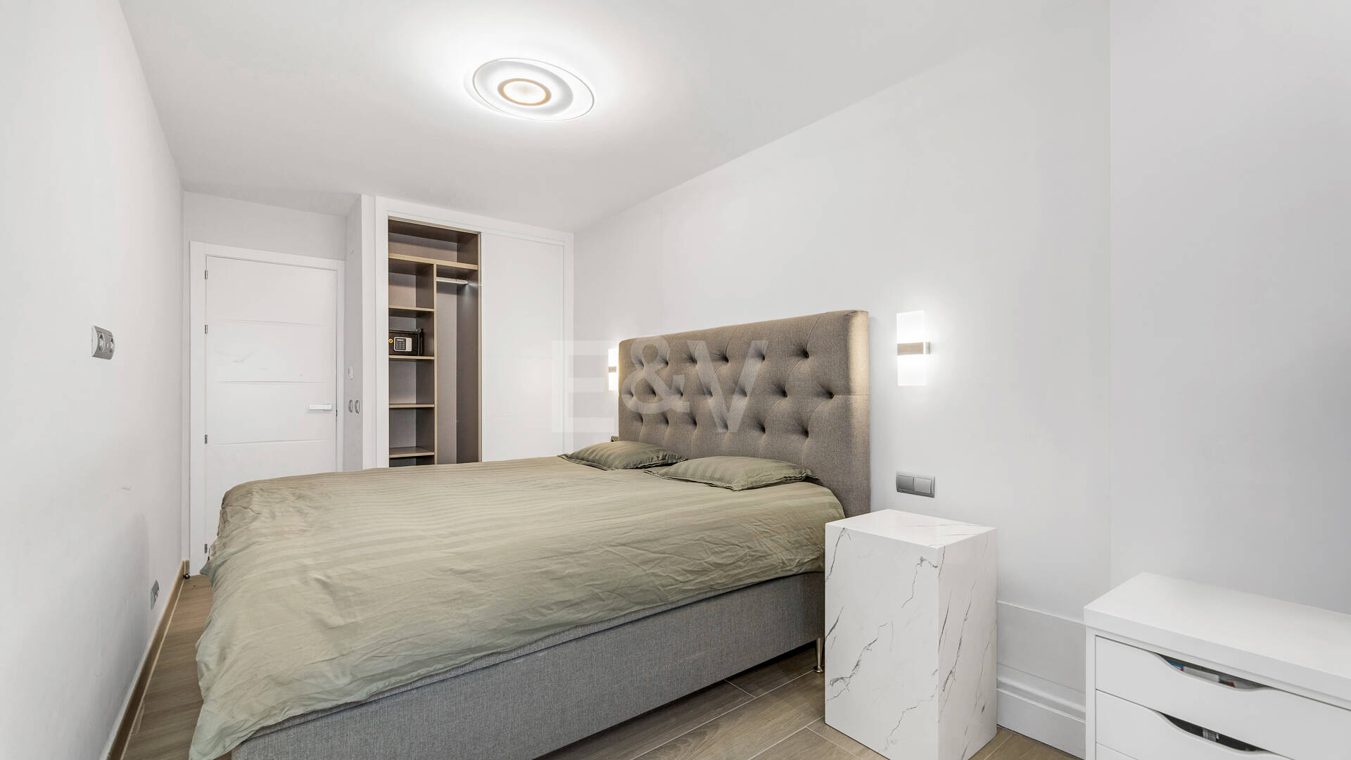 Lyx moderniserad Townhouse nära Cabopino