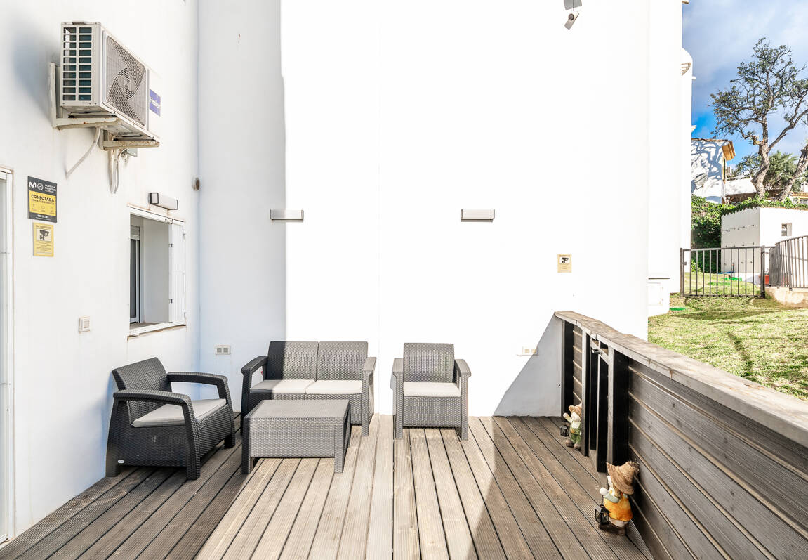 Luxury Modernized Townhouse close to Cabopino