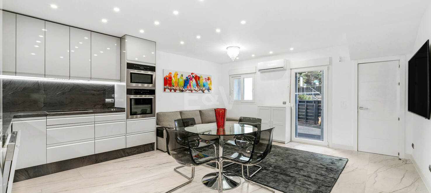 Luxury Modernized Townhouse close to Cabopino