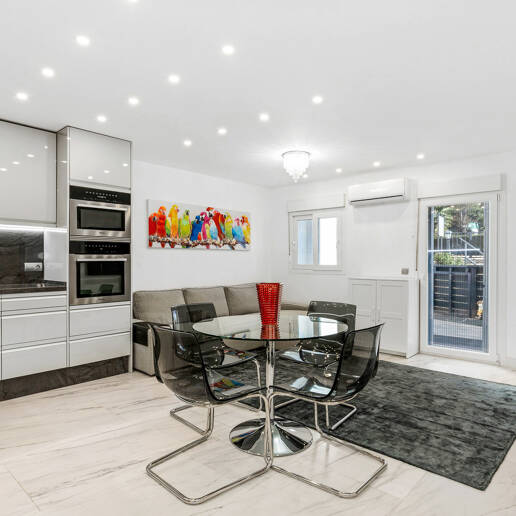 Luxury Modernized Townhouse close to Cabopino