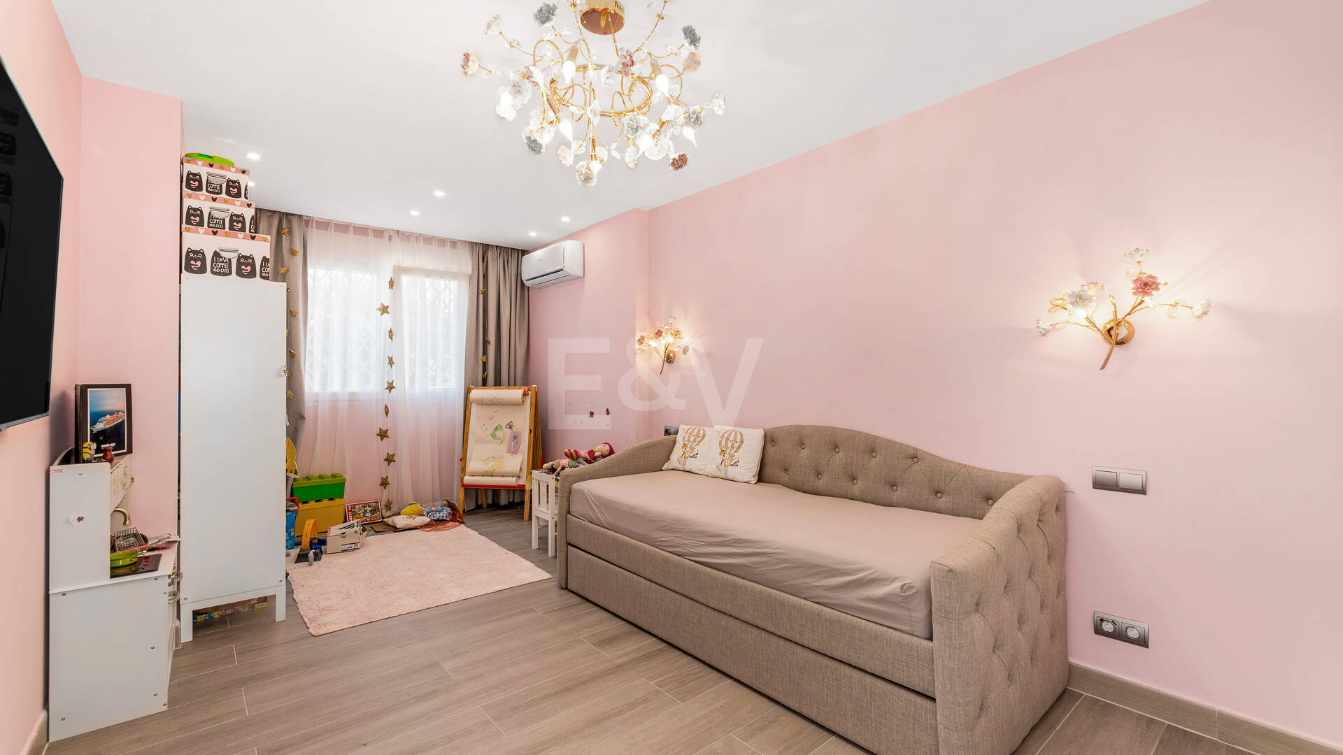 Lyx moderniserad Townhouse nära Cabopino