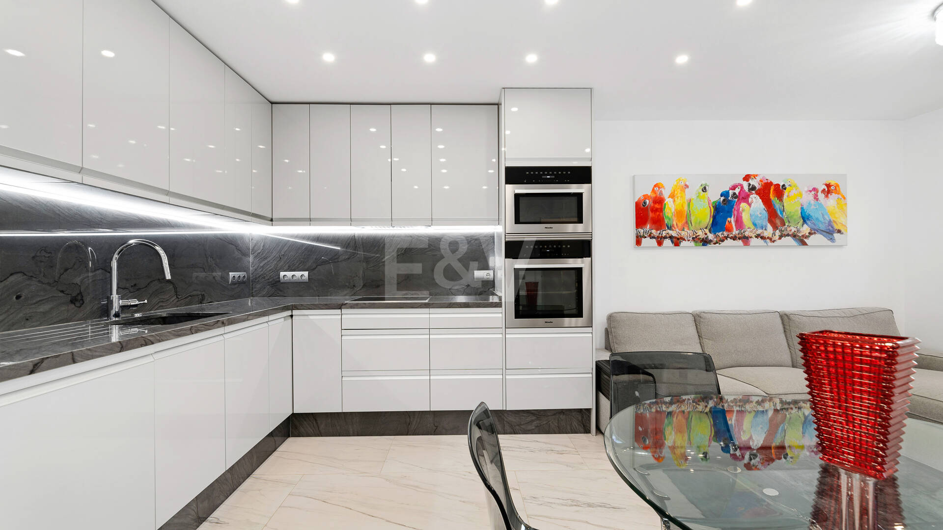 Luxury Modernized Townhouse close to Cabopino