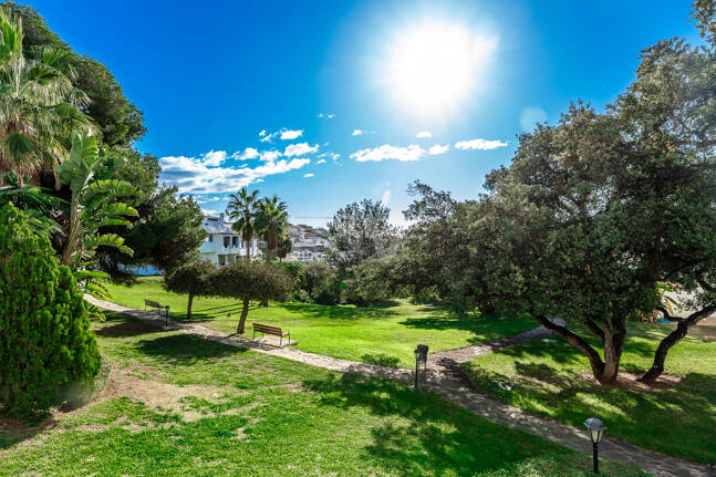 Luxury Modernized Townhouse close to Cabopino