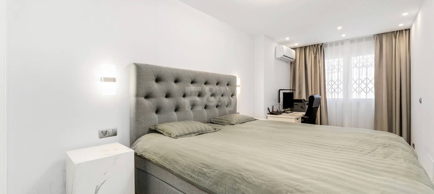 Luxury Modernized Townhouse close to Cabopino