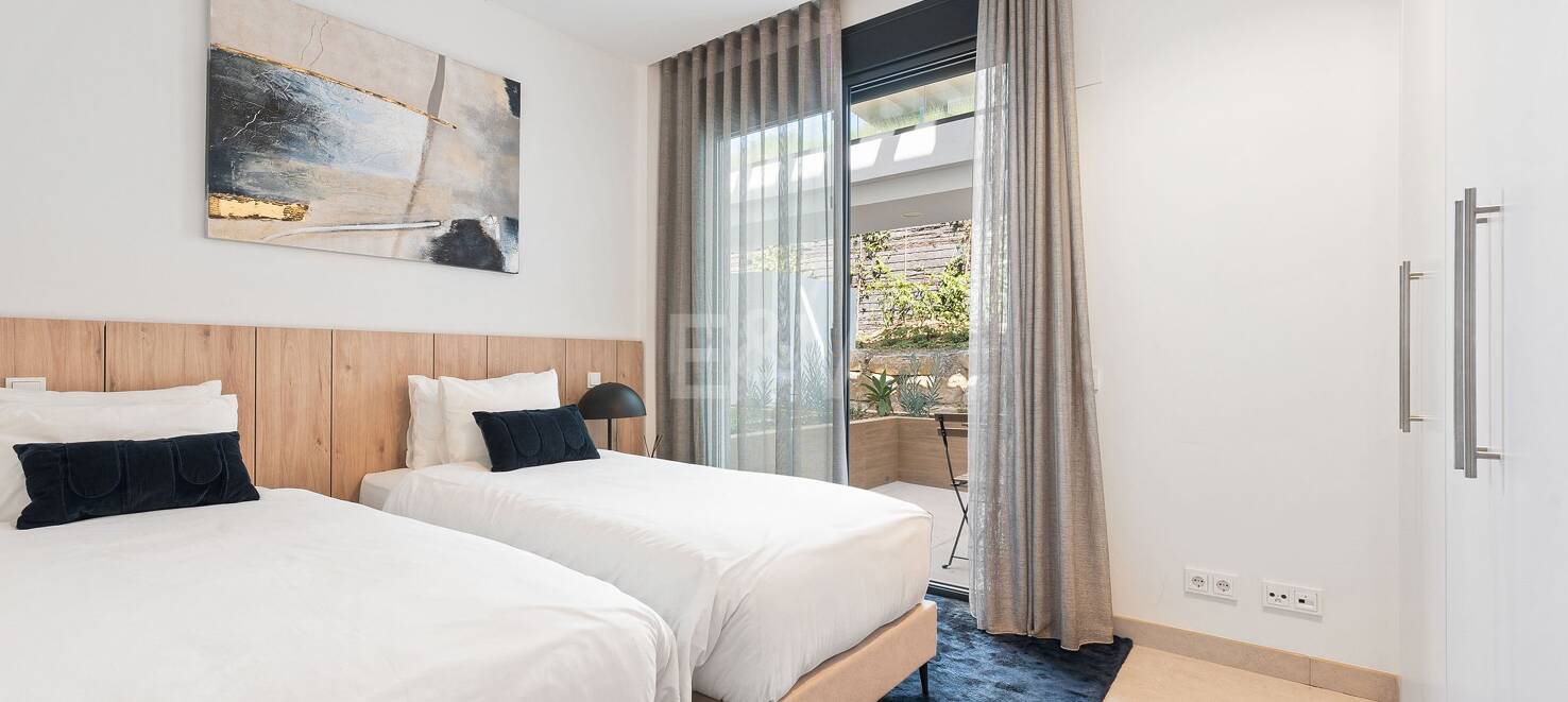 Boutique Ground Floor Lägenhet i Cabopino med Big Terrace och Garden