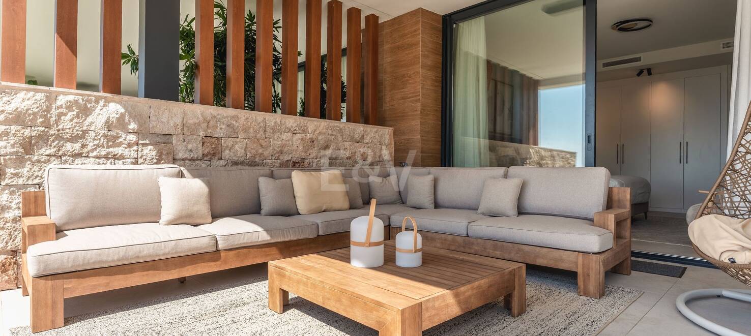 Boutique Ground Floor Lägenhet i Cabopino med Big Terrace och Garden